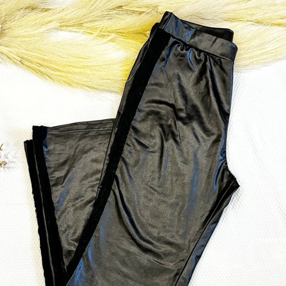 Black bell bottom pants - Picture 1 of 2